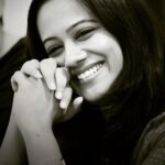 Spruha Joshi Instagram - 😊😊☺️☺️😀😀😃😃😁😁😅😂🤣🥲😬 smile!! However you like..🌸