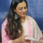 Spruha Joshi Instagram - ✨ Dress by - @naari_collections #spruhajoshi #marathiactors #movies #theatre #actorslife #zee #zeemarathi #marathitelevision