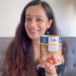 Spruha Joshi Instagram – सर्व गुलाबजाम प्रेमींना आमंत्रण! World Gulabjamun Day च्या आनंदात भाग घ्या आणि आज @gitsfood चा ‘गुलाबजाम’ आनंद घ्या. 🥳 🎉
#worldgulabjamunday #gulabjamun #gitsfood
#spruhajoshi #marathiactors #movies #theatre #actorslife #marathitelevision