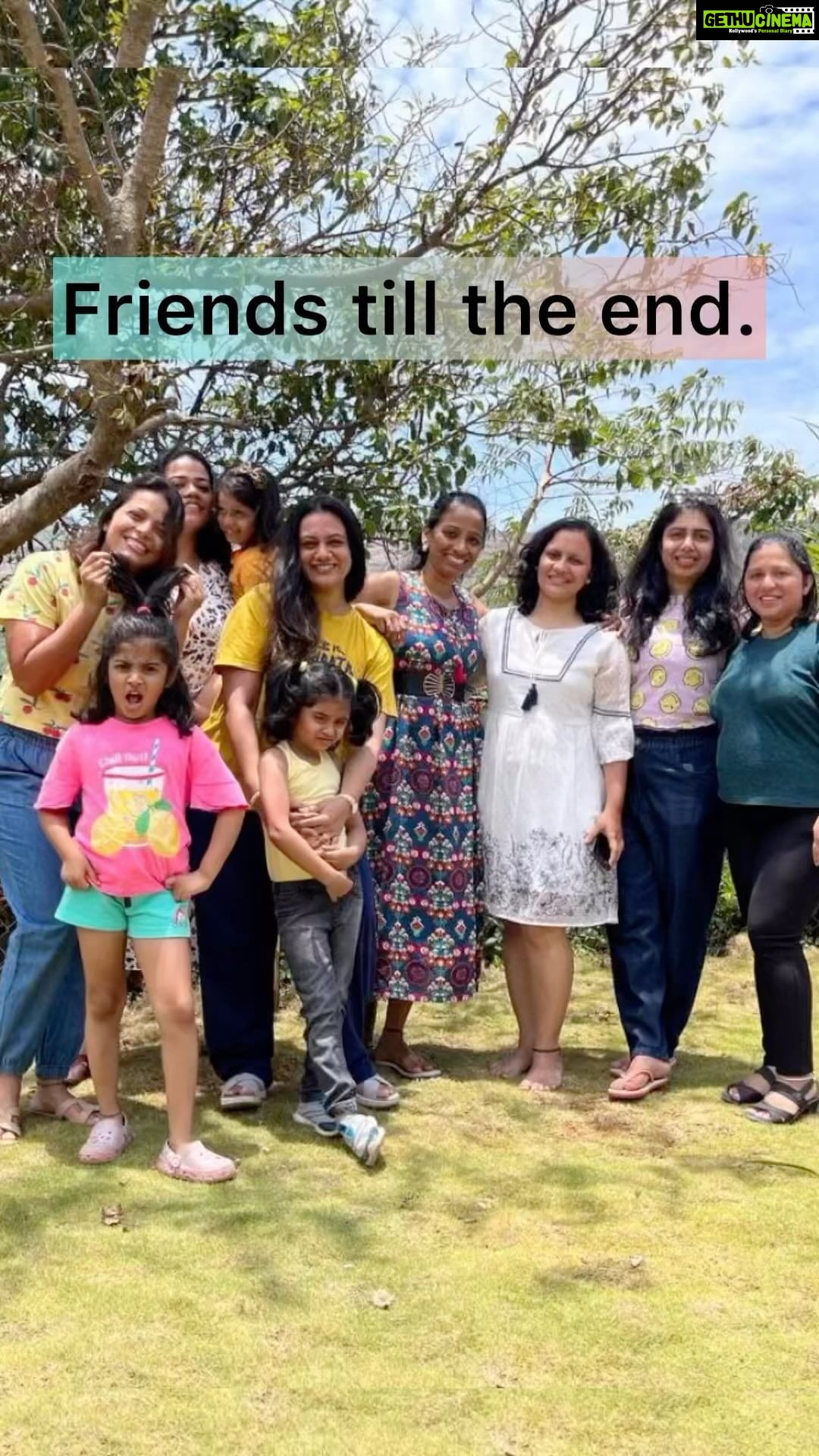 Spruha Joshi Instagram - Me and @varadinsta Trying to keep the promise we made to each other of taking small trips every month . This was our third one in the last 5 months . 2023 started off with a trip to Goa, then Jaipur and this month it was Lonavala with our closest friends who have been with us through thick and thin. Happy times! 🥰 #spruhajoshi #marathiactors #movies #theatre #actorslife #zee Marathi #marathitelevision #travelgram #travelforlife Lonavala - लोणावळा