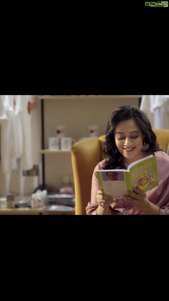 Spruha Joshi Instagram - Bhavartha is a leading book store spreading its wings across Maharashtra. We, at Bhavartha, are making a sincere effort to restore the readership of rich and wide range of Marathi literature. It is an effort to bring the audience back to love this language again and be proud of it. This post is in English so that the message reaches audience beyond Marathi speaking public, as what I know for sure is that, while we promote Marathi, we do not discard other languages. Client : @bhavartha_ Agency : a SHO called Cinema Production : Mindcraftz @mind_craftz Artists : @spruhavarad @aarohi_vakil @shrirangphatak Producers : Shoneel Y, Laukik Joshi & Sumaydh Gaikwad Talents : Writer & Director : @sho_neel DOP : @ljclicks Production Design : @kamleshkalsulkar Original BGM : @nishaad_golambare Styling : @sonalkalsulkar @stylebysonal Edit : @chinmay_shivalkar Sound : @zameerpt Soundbin, Pune EP : @rohanshahfilm Motion Graphics : @sumaydh First AD : @thesneha_d 2nd AD : @_shounak.joshi_ Assistant Art Directors : @shripadkher @shailu1023 Assistant DOP : @sagar_sawarkar31 Special Thanks @keertihjoshi @twjhospitality @twj_pune @twj_media Kothrud, Pune