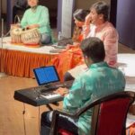 Spruha Joshi Instagram - पहिल्या प्रयोगाला पुण्याच्या प्रेक्षकांचा उत्तम प्रतिसाद मुंबईतील पहिला प्रयोग - मंगळ १८ एप्रिल रात्री ८ वा. श्री शिवाजी मंदिर दादर. #spruhajoshi #actingcareer #marathiactors #movies #theatre #actorslife #marathitelevision #singer #artist #mumbai #dadar