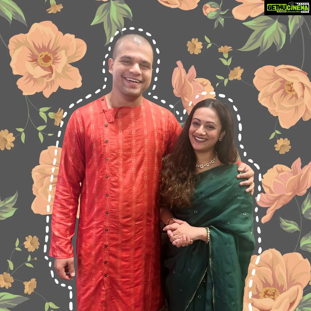 Spruha Joshi Instagram - Our pretty girl @spruhavarad and the striking @kshitish.date__making.believe in our newly launched GULMOHAR collection promoting their show Lokmanya at a recent event. Do watch Lokmanya every wed-sat @9.30pm only on @zeemarathiofficial To order the outfits WhatsApp us on 9594963985 or DM us. . . #colourchaap #colourchaapdesigns Pune, Maharashtra