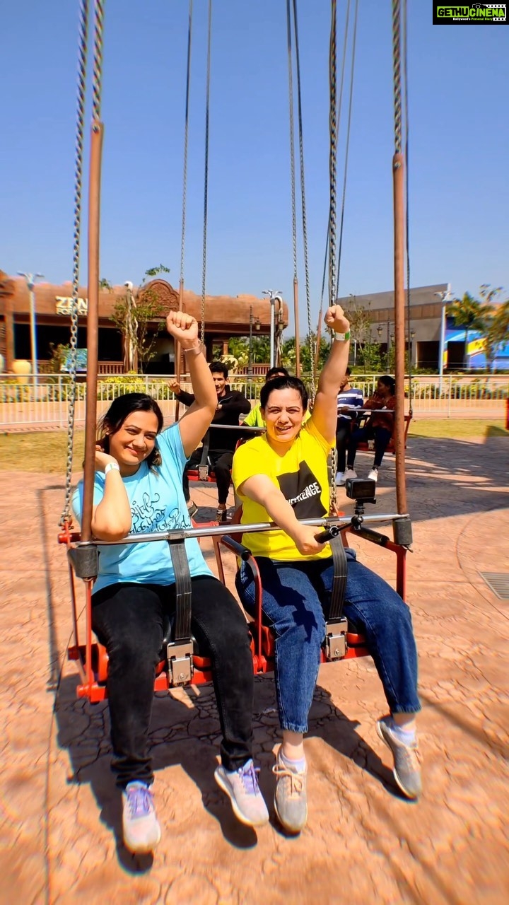 Spruha Joshi Instagram - Oh what a fun day it was with @kshipra_joshi Never experienced such thrill in my life ever before. Do watch the full video in the bio Reach out to us : teamspruhajoshi@gmail.com Filming & Production: @anirudha_joshi97 @avaliya_avadhut @kshitijkulkarni_25 Post Production Studio - @tweakytales Sound & Sync: @ameya_ghatpande Managed by: @aanurag3 #spruhajoshi #wetnjoy #wetnjoywaterpark #travelgram #foodtraveler #travelphotography #adventure #photography #travelling