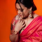 Spruha Joshi Instagram - The little things in life matter! 📸- @ganesh_theshutterkey Saree - @kalamandir_thane Styled by - @shalmalee_t MUA - @rathod_pournima #spruhajoshi #actingcareer #marathiactors #movies #theatre #actorslife #marathitelevision #sareelove #explorepage #sareefashion