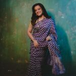 Spruha Joshi Instagram - Life is better when you’re smiling! 📸- @ganesh_theshutterkey Saree - @kalamandir_thane Styled by - @shalmalee_t MUA - @rathod_pournima #spruhajoshi #actingcareer #marathiactors #movies #theatre #actorslife #marathitelevision #lokmanya #newreleases #explorepage