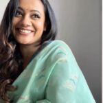 Spruha Joshi Instagram - अभी ये फ़साना हमे ना सुनाना देखो राजा, कदम ना बढ़ाना.. नहीं छेडो ऐसी वैसी बात..!! 😌 - गोरख कानपुरी