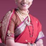 Spruha Joshi Instagram - उंच माझा झोका या मालिकेमध्ये मी “रमा”म्हणून आले, त्याला आज १० वर्ष पूर्ण झाली. रमाबाई या व्यक्तिरेखेवर आजवर तुम्ही जे निस्सीम प्रेम केलंत त्यासाठी मनापासून आभार. ❤️🙏 . . . . #Rama #unchmazazoka #SpruhaJoshi #zeemarathi #10yearsoframa Mumbai, Maharashtra
