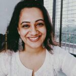 Spruha Joshi Instagram - कवयित्री बहिणाबाई चौधरी यांना जयंती दिनी विनम्र अभिवादन. 🙏 #bahinabai #poem Mumbai - मुंबई