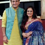 Spruha Joshi Instagram - A Diwali Pahat worth remembering ✨ Wishing everyone a very Happy Diwali ❤️ Picture Credit - Veena Gokhale @kalnirnay @smrutigandhamarathi @divyeshb33 @dhananjay.mhaskar @shammikabhidde @amit_pianojazz @hanumant_rawade_ @gandhar_jog_ @atharva__chandorkar @sankarshankarhade