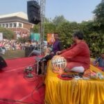 Spruha Joshi Instagram - An amazing Diwali Pahat At Nagpur today. Thank you so much everyone Outfit by - @cottoncottageindia . Artists - @damleprashant , @saleelkulkarniofficial , and Madhura Datar. Picture credit :- @prafulurakude #diwali #diwalipahat #celebration #shows #spruhajoshi #marathi #marathiactress