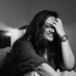 Spruha Joshi Instagram - I create my vibe!! Makeup and Hair: @makeupby_kajalmhaske Photographer: @kyameraofficial Location: @sajbythelake @brewbackersmedia Costume : @nehachaudhary_ #spruhajoshi #marathiactors #movies #theatre #actorslife #zee #zeemarathi #marathitelevision