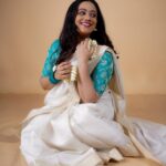 Spruha Joshi Instagram – Hopeful for what this year brings.!
Thank you so much everyone for your wish, it means a lot ❤️
Photos by @smilepm19
Makeup and hair by @thearchanamakeovers
Edit by @siddhi_chikhalkar
Styled by @tanmay_jangam