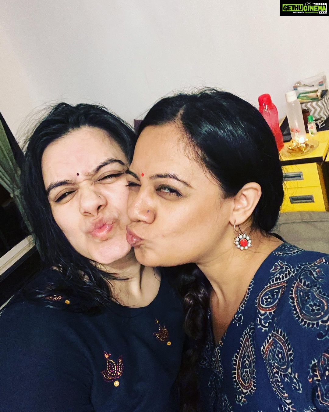 Spruha Joshi Instagram - Like always.. little late in posting the pictures! Rakshabandhan With my lovelies!