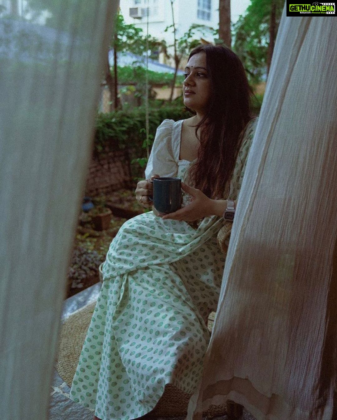 Spruha Joshi Instagram - One from our most recent project with @trunk.evokingnostalgia’s Yaadein a project started by a friend, @a_girl_from_red_soil and @hugearmstrong . A step ahead towards beauty and sustainability. It was an incredible experience to shoot with such brilliant minds.