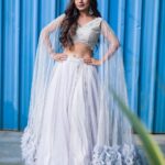 Sreejita De Instagram – Wings on… Let’s fly… 

Outfit @aahava_couture 
Earrings @official_pf_buttons_and_bows 
Styling @littlepuffsofhappiness @styleitupwithraavi
Cordinator @mad.micron  @_vaishnavii.3011 
MUA @ayeshamakeovers_
Photographer @potraitdeewana

#diwalivibes #diwalitime #indianwear #festive #festivevibes #fashion #instagram #instalike #instafashion #photoshoot #bollywood #sreejitade