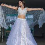 Sreejita De Instagram – Wings on… Let’s fly… 

Outfit @aahava_couture 
Earrings @official_pf_buttons_and_bows 
Styling @littlepuffsofhappiness @styleitupwithraavi
Cordinator @mad.micron  @_vaishnavii.3011 
MUA @ayeshamakeovers_
Photographer @potraitdeewana

#diwalivibes #diwalitime #indianwear #festive #festivevibes #fashion #instagram #instalike #instafashion #photoshoot #bollywood #sreejitade