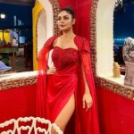 Sreejita De Instagram – Red is my favourite 😍

Outfit @aahava_couture
Sourced by @littlepuffsofhappiness @styleitupwithraavi
Nathni @kushalsfashionjewellery 

#fashion #redgown #instagram #instagood #fashioninsta #actor #actorslife #bollywood #sreejitade