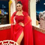 Sreejita De Instagram – Red is my favourite 😍

Outfit @aahava_couture
Sourced by @littlepuffsofhappiness @styleitupwithraavi
Nathni @kushalsfashionjewellery 

#fashion #redgown #instagram #instagood #fashioninsta #actor #actorslife #bollywood #sreejitade