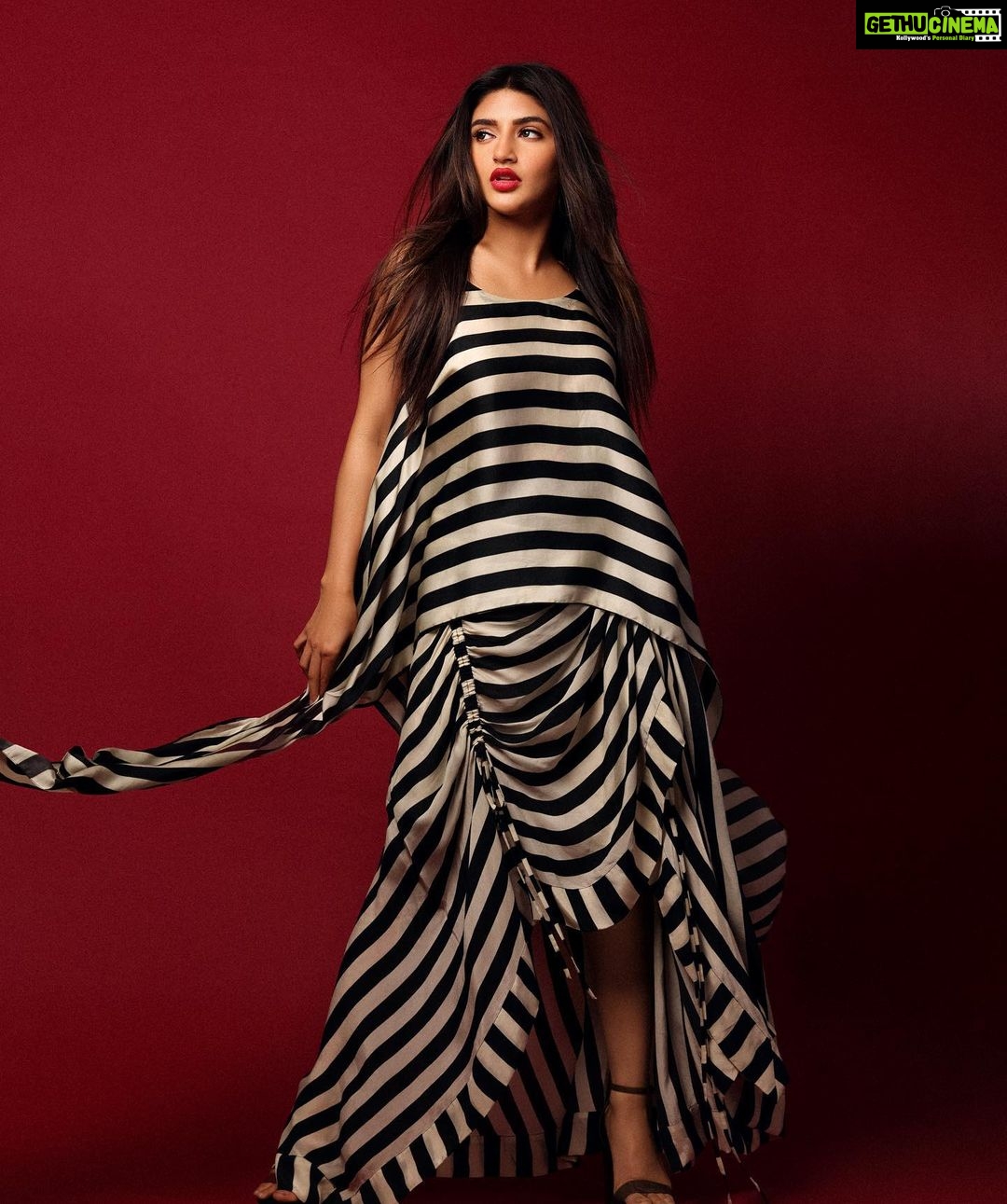 Sreeleela Instagram - Trick or treat yo’self . . . . . . . . . Styled by - @ashwin_ash1 & @hassankhan_3 Style team - @ahmedxmirza Outfit - @store.niam MUA - @deepikakarnanimakeovers Jewellery- @kushalsfashionjewellery Shot by - @pranav.foto
