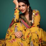 Sreeleela Instagram - Allowing myself to be who I truly am ✨ . . . . . . Styled by - @ashwin_ash1 & @hassankhan_3 Style team - @avinash_kajjam Outfit - @mahimamahajanofficial Jewelry- @houseofqc Shot by - @pranav.foto Makeup by- @Deepikakarnanimakeovers Hair by- @koduruamarnath
