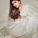 Sreeleela Instagram - Celestial whispers 🪽 With my baby girl bliss @missss_blissss . . . . . . . . . Styled by @rashmitathapa Wearing @yaksideepthireddy Jewellery @jatinmorjewels Makeup @makeupartist_arti Hair @taniadhingra Shot by @puchi.photography Styling team @tedhimedhi Bangles @karnikajewelshyd