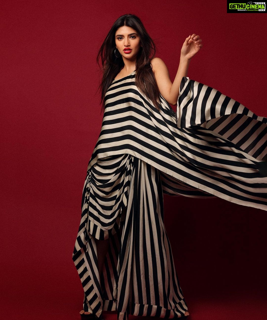 Sreeleela Instagram - Trick or treat yo’self . . . . . . . . . Styled by - @ashwin_ash1 & @hassankhan_3 Style team - @ahmedxmirza Outfit - @store.niam MUA - @deepikakarnanimakeovers Jewellery- @kushalsfashionjewellery Shot by - @pranav.foto