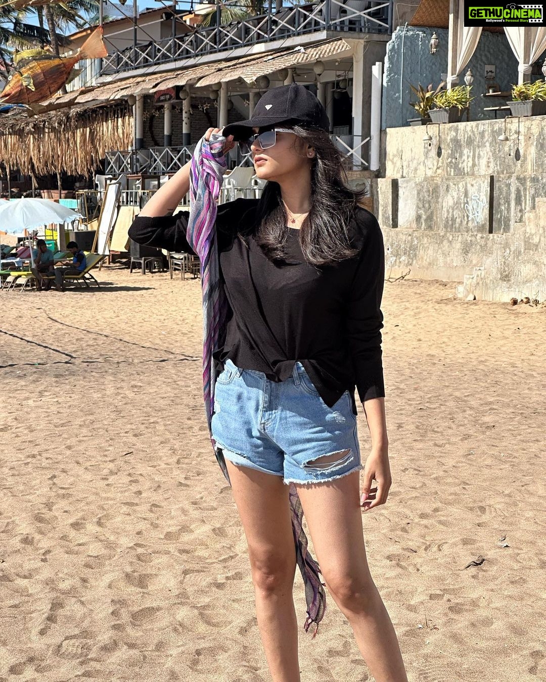 Sri Satya Instagram - Just go ahead ,let ur hair down You're gonna find yourself somewhere,somehow . .. . . Anjuna Beach,Goa