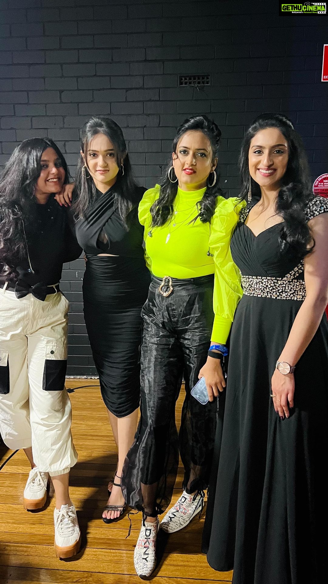 Sri Satya Instagram - Blooper ni kuda entha cute ga chesam adey ma speciality 🤪🌟❤️ . . . #bloopers #backstage #cuties