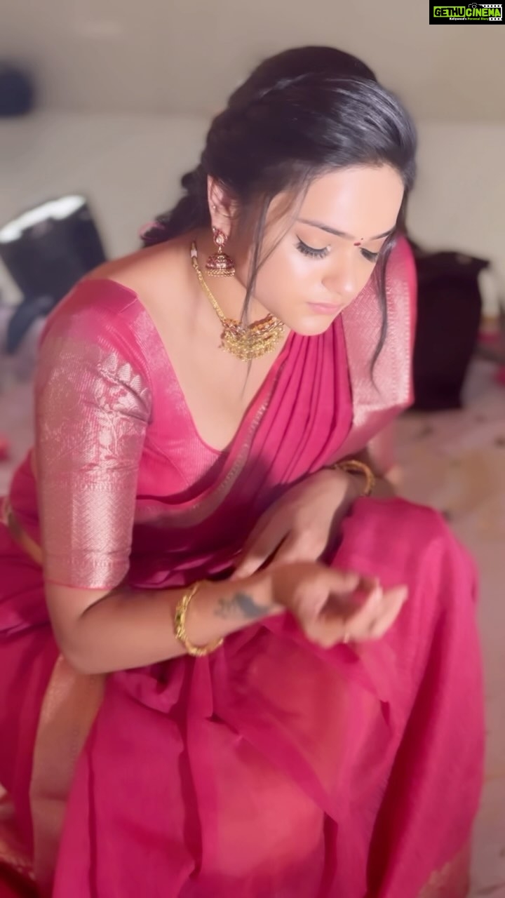 Sri Satya - 148.9K Likes - Telugu buttabomma ❤️
.
.
Mua @naturalsvijayawada @nagmakeovers