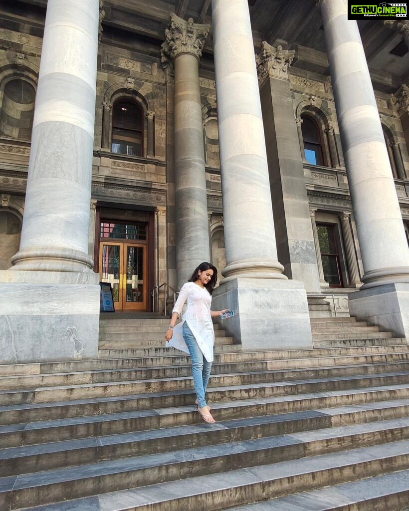 Sri Satya Instagram - Bliss ✨ . . #natural #nofilter #southaustralia Parliament House - Adelaide