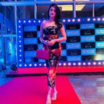 Sri Satya Instagram – 🖤
. 
. 
#blurrymightdeletelater