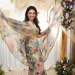 Sridevi Vijaykumar Instagram – Lots of cake candles and smiles😊had a wonderful day…Thank you all for the birthday wishes🤗

@sdcevents.in  thank you for the beautiful decor in such a short notice🤗

Jewellery @the_jewel_gallery
.
.
.
#birthdayfun #birthdaygirl #mybirthday #happybirthday #celebrate #floral #allwhatilove #happiness #29thoctober #myday #friends #family