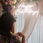 Sridevi Vijaykumar Instagram – Lots of cake candles and smiles😊had a wonderful day…Thank you all for the birthday wishes🤗

@sdcevents.in  thank you for the beautiful decor in such a short notice🤗

Jewellery @the_jewel_gallery
.
.
.
#birthdayfun #birthdaygirl #mybirthday #happybirthday #celebrate #floral #allwhatilove #happiness #29thoctober #myday #friends #family