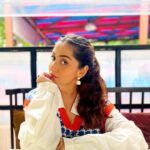 Srishti Jain Instagram - Finding elegance in the ordinary. 📷- @paramshiv . . . . . . . . . . . . . . . . . . . #elegance #retrovibes #photoshoot #innocence #gratitude #love #instagram #instagood #instadaily #instamood #makeup #softglam #eyes #explore #exploremore #newpost #postoftheday