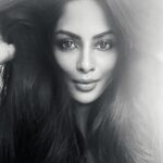Sriya Reddy Instagram –