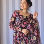 Srushti Dange Instagram - Cherry 🍒 bomb 💣 @joycrizildaa @tamarachennai @hairandmakeupbynive @varuun.jpg
