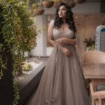 Srushti Dange Instagram – See you tonight at bb house Makkale 🪔🙏♥️

Styled by @puraniii 
MUA by @hairandmakeupbynive 
Photographer @camerasenthil
Jewellery @jewel_by_sankge
