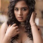 Srushti Dange Instagram – See you tonight at bb house Makkale 🪔🙏♥️

Styled by @puraniii 
MUA by @hairandmakeupbynive 
Photographer @camerasenthil
Jewellery @jewel_by_sankge