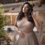 Srushti Dange Instagram – See you tonight at bb house Makkale 🪔🙏♥️

Styled by @puraniii 
MUA by @hairandmakeupbynive 
Photographer @camerasenthil
Jewellery @jewel_by_sankge