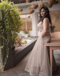 Srushti Dange Instagram - See you tonight at bb house Makkale 🪔🙏♥️ Styled by @puraniii MUA by @hairandmakeupbynive Photographer @camerasenthil Jewellery @jewel_by_sankge
