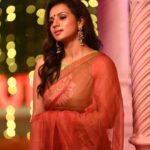 Sruthi Hariharan Instagram - Saree and blouse from @lathaputtanna Jewellery @citrinejewellery Styling @shashwatichandrashekar Make up @shivugowda2011 Hair @kammarishivarajchary #sareeday #anyday