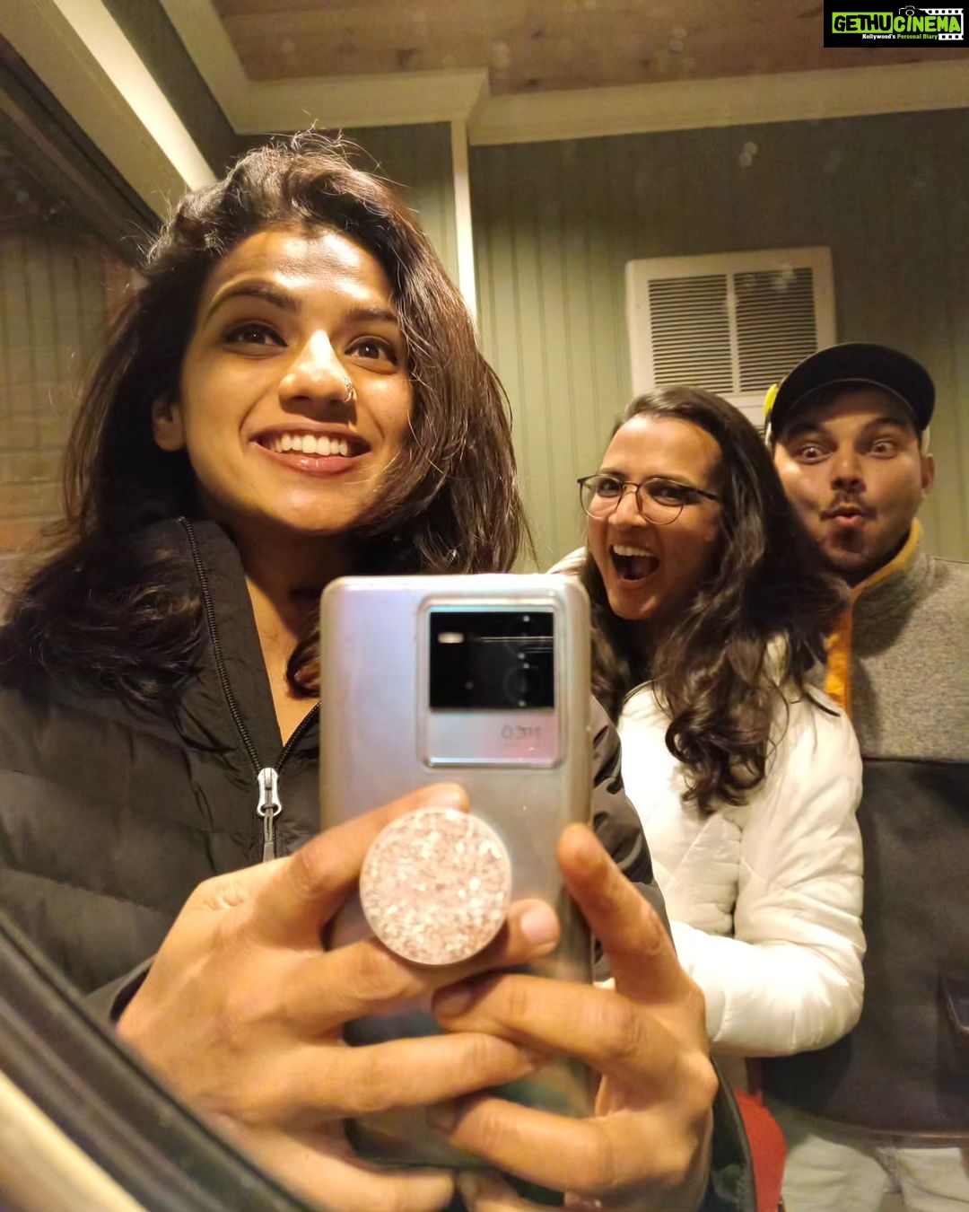 Sruthi Hariharan Instagram - If you've had friendships for around 20 years, then a) they've seen you through the roller coaster ride that life has been b) they've definitely got your back and c) even before you say anything, they intuitively know it . This and more is what I feel about you @amitha_murali. My secret keeper since 2 decades, my best friend ... The happiness I felt being around you and your beautiful family is inexplicable. @get2pp you da best ❤️ Thank you once again for making the end of this trip amazingly memorable. Can't wait to see you again in India . #christiteforever #friendsforlife Boston, Massachusetts