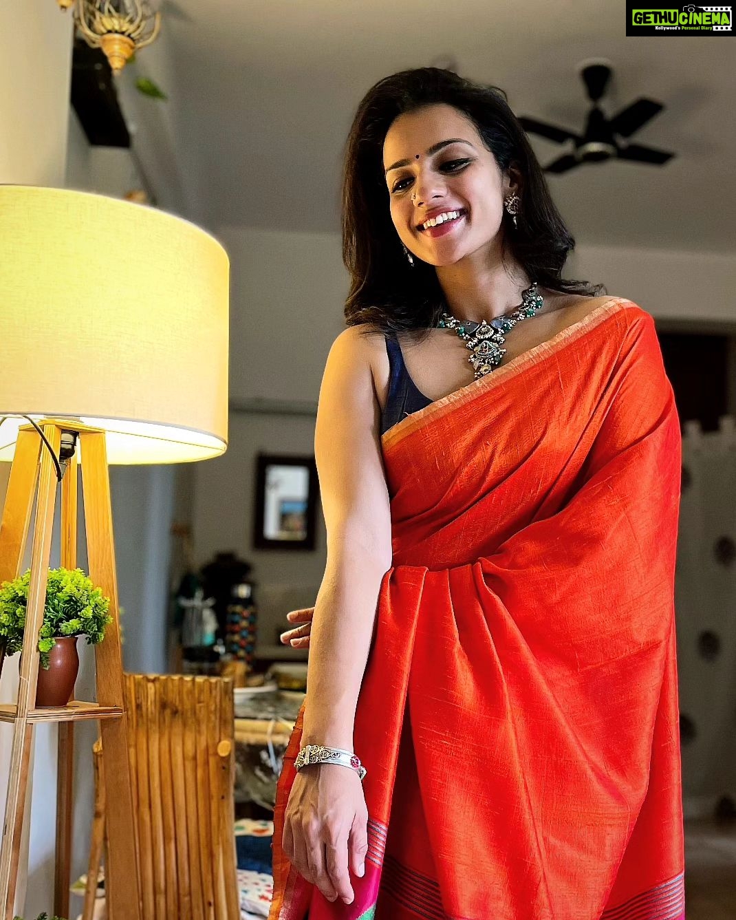 Sruthi Hariharan Instagram - I've always looked at jewellery, as a form of art and creative expression. Hence, when I see something different and exquisite, I lose my heart to it . Like this set from @citrinejewellery . Just that piece was enough to make me feel a little extra zhuzhed up :) Thank you @shashwatichandrashekar for making sure I wear it ♥️