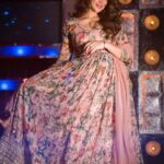 Subhashree Ganguly Instagram - She has a fire in her soul and grace in her heart ♥️ . . . . . . . #instafashion #instagood #fashiongram #ootdfashion #fashionnova