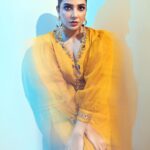 Subhashree Ganguly Instagram - Shine on ✨ . . . . . . #instafashion #ieg #instagood #fashion #fashionstyle #fashionista