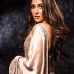 Subhashree Ganguly Instagram - Saree Vibes ❤️ . . . . . . . #instagood #instafashion #sareelove #saree #igers #traditional #love #peace