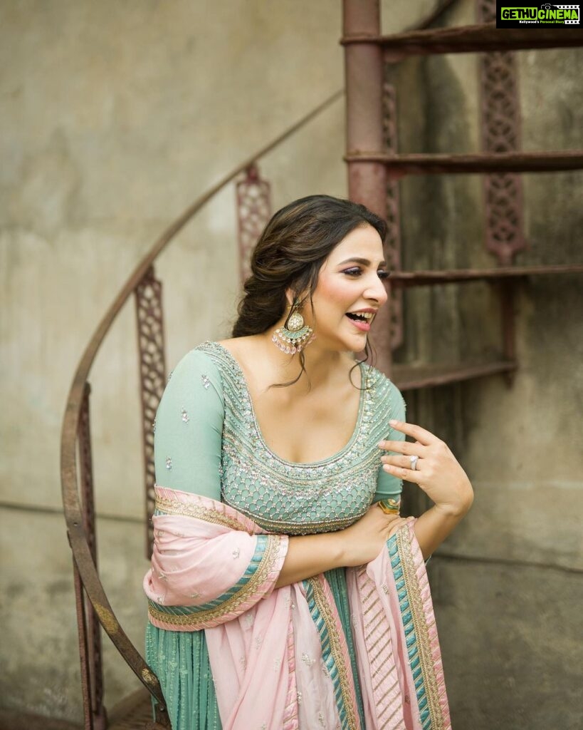 Subhashree Ganguly Instagram - She wrote love with her smile and magic with her eyes ✨❤️ . . . . . . . #instafashion #instapic #picoftheday #ootd #ootdfashion #smile #love #explore #fashionista