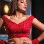 Subhashree Ganguly Instagram – Nothing can dim the light that shines from within ✨❤️
.
.
.
.
.
.
Outfit @kalighataindia 
Accessories @divinuscreations 
Stylist duo @sizaa92 @thankgod_itsfashion 
Assisted by @isuvosri13 
Mua @makeupartist.sourab 
Hair @sarmistha1992 
📸 @othoba.neba 
.
.
#instagood #instagram #instafashion #fashionista #red  #vibes #love #peace #explore