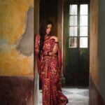 Subhashree Ganguly Instagram – মুছে যাক গ্লানি, ঘুচে যাক জরা,
অগ্নিস্নানে শুচি হোক ধরা..
শুভ নববর্ষ ১৪৩০
.
.
.
.
.
.
#subhonoboborsho #bengalinewyear #ootd #viral #explorepage #explore #instagood #instafashion #instadaily